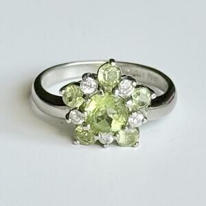 Vintage Peridot 925 Sterling Silver Cluster Ring HAN Helen Andrews Size 7